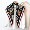 Vintage black and red paisley triangular silk scarf, elegant neckerchief for women. - RY-38