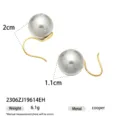 Eleganti orecchini pendenti con perle grigie e gancio dorato, gioielli moda chic da donna. - Perla Grigia Gancio d'Oro / 12mm