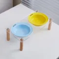 Verhoogde huisdier dubbele kommen met heldere acryl standaard en houten poten voor voeren. - Dubbele voerbak rotsgeel en Bondi-blauw / Set keramische voerbakken