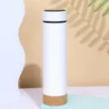 White smart vacuum insulated water bottle with cork base and digital temperature display - 401-500ml / White