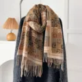 Elegant retro geometric pattern imitation cashmere shawl scarf for ladies' winter warmth - Greek Key Pattern - Camel / 200*65cm