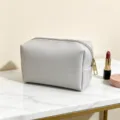 Graue PU Leder Kosmetiktasche, minimalistische Reise Make-up Aufbewahrungstasche - 18x8x10 / Grau
