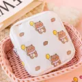 Joli sac de rangement portable pour serviettes hygiéniques ours, pochette zippée mignonne. - Ours Sage