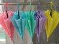 Modèle de parapluie transparent long coloré, design coupe-vent et protection solaire. - Aléatoire / Givré