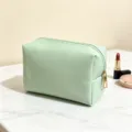 Hellgrüne PU Leder Kosmetiktasche, Reise Make-up Etui & Kulturbeutel Organizer. - 18x8x10 / Grün