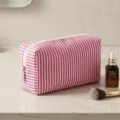 Rosa-weiße gestreifte Kosmetiktasche, tragbare Make-up-Tasche mit großem Stauraum. - Rosarot Gestreift