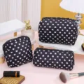 Ensemble de trousses de maquillage matelassées cœur noir et blanc pochette de voyage - Trousse de maquillage 18*12*10 / Cœur Blanc