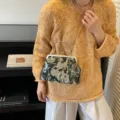 Borsa da sera ricamata in stile cinese con catena dorata e motivi floreali eleganti - Nero (Manico in Metallo)