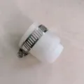 Adaptateur de raccord de tuyau d'eau en plastique blanc avec collier de serrage métallique - Usage général