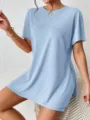 Conjunto casual de dos piezas camiseta azul claro de manga corta y pantalones cortos. - Azul claro
