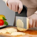 Stainless steel potato crinkle cutter kitchen waffle slicing knife for french fries cooking tool - Black Handle Wavy Style / 12x9.5cm (Approx. 65g)