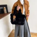 Schwarze Plüsch-Handtasche für Damen mit süßem Tier-Schlüsselanhänger, große Kapazität - Mit Anhänger / Schwarz
