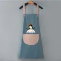 Grembiule da cucina impermeabile con stampa di ragazza cartoon, grigio blu e rosa. - Vestibilità regolare / Azzurro polvere con tasca rosa