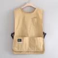 Chaleco delantal caqui ajustable con bolsillos, ideal para baristas y trabajo diario. - Caqui Claro