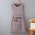 Brown plaid kitchen apron with zipper pocket and cute rabbit heart decor, stylish and breathable. - Coffee