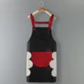 Grembiule da cucina impermeabile con tasche e asciugamani, design nero e rosso. - Nero con tasca rossa