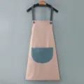 Grembiule da cucina impermeabile rosa per adulti, design da collo con bretelle blu. - Rosa antico con tasca blu