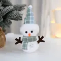 Weihnachten kariert Schneemann Plüsch Ornament Desktop hängende Dekoration mit grünem Hut Schal - Weiß-Grün