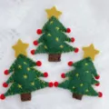 Filz Weihnachtsbaum Dekoration DIY handgefertigte grüne Bäume mit gelben Sternen - Schneeflocke Stern Weihnachtsbaum / 2 Stück (11.5x9.5cm) / Grün