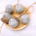 Weihnachten graue Filz Eichel Hängende Ornamente DIY handgemachte Wollkugel Deko - 5 Stück/Packung / Grau