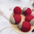 Christmas 2cm wool felt acorn string hanging DIY holiday tree decoration items set. - 5 Pieces/Pack / Red