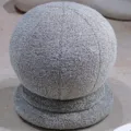 Cuscino in peluche a forma di pilastro in pietra, morbido cuscino rotondo bouclé per casa. - Grigio Nuvola / 35cm