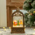 Lanterne de Noël décorative en bronze vintage avec boule à neige Père Noël et LED - Père Noël avec traîneau de rennes