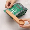 Wooden coffee spoon sealing clip, kitchen baking measuring spoon, portable wooden food bag clip. - Beechwood Dual-Use Measuring Spoon