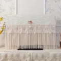 Elegante copertura antipolvere per TV in pizzo con motivo trapunto e ricamo floreale. - 32 pollici (80*50 cm) / Fiore di pesco della felicità beige