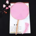 Éventail rond en soie fait main traditionnel chinois avec manche en bois et gland rose. - Manche en Bois de Hêtre Rouge Pêche / Rose