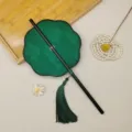 Mini opvouwbare ronde taillevaaier met zwart bamboe handvat en groene kwast voor Hanfu. - 35cm Lengte / Achtbladige Groene Verleidster