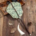 Traditioneller chinesischer Langstiel-Fächer mit Quaste antike Seidenfächer Vintage - Phönix-Krone - Drache & Phönix Glücksbringer