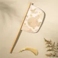 Traditionele Chinese handwaaier met bamboe handvat, vlinderpatroon en stijlvolle kwast. - Roze wolken - Vouwventilator mes