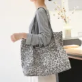 Stijlvolle canvas draagtas met luipaardprint en trendy dierenpatroonontwerp voor vrouwen - Grijs