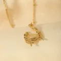 Elegante Gold Krabbe Anhänger Halskette mit feiner Kette, stilvolles Design für Damen Schmuck. - Krabbe