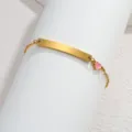 Edelstahl gravierbarer ID Armband Detail mit rosa Herz Anhänger Schmuck Accessoire. - Gebogenes Armband (Rosa Herz)