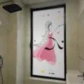 Película de ventana esmerilada con diseño de niña rosa para privacidad y sol - Estilo Opaco Privacidad (BLT-282) / 30*60cm
