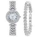 Elegante silberne Damen-Strassuhr und passendes Herz-Armband-Schmuckset - Uhren- und Armband-Set / Silber