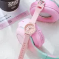 Orologio al quarzo rosa minimalista per studentesse con cinturino in silicone morbido - Rosa