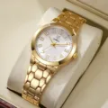 Elegante orologio al quarzo da donna color oro con quadrante bianco testurizzato e cinturino - Quadrante Bianco Cassa Dorata