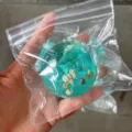 Transparenter blauer Muschel Quetschball Anti Stress Spielzeug sensorischer Fidget Ball. - Ozean-Muschel-Ball / 6cm / Blau Transparent