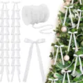 Vista detallada de lazos de saten blanco y tira de perlas para decoracion de arbol de navidad fiesta. - Blanco