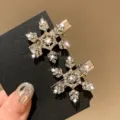 Sparkling rhinestone snowflake hair clips for kids girls cute sweet side hairpins 3cm - Rounded Six-Leaf Hair Clip, 1 Piece