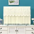 Dettaglio della copertura antipolvere per TV in pizzo ricamato con motivo floreale elegante. - 32 pollici (larghezza 85 * altezza 55 cm) / Copertura condizionatore farfalle beige senza rimozione