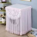 Rosa Spitzen Waschmaschinenabdeckung mit eleganter Blumenstickerei und schöner Detailansicht. - Universelle Waschmaschinenabdeckung 60x60x80cm / Rosa sechsblättrige Pflaumenblüte