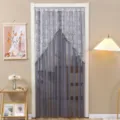 Detalle de cortina de puerta de encaje francés, elegante gasa floral gris para interiores. - An1.2xAl2.2m con Varilla / Gris floral armonioso