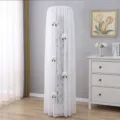 Vista dettagliata della copertura antipolvere per condizionatore verticale in pizzo bianco. - Universale per Altezza Condizionatore 180 / Bianco Nuvola