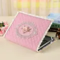 Funda para Portátil Rosa Acolchada con Ribete de Encaje y Bordado de Rosas 14 Pulgadas - 15-15.6 Pulgadas (39x27cm) / Rosa intenso