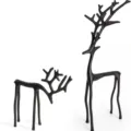Elegantes Set mit 2 matt-schwarzen Rentier-Statuen aus Legierung für moderne Deko - 2 Stück Set / Schwarz