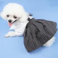 Lindo vestido uniforme para perro mascota con rayas negras y blancas para cachorros pequeños. - S / Falda de cuadros negros